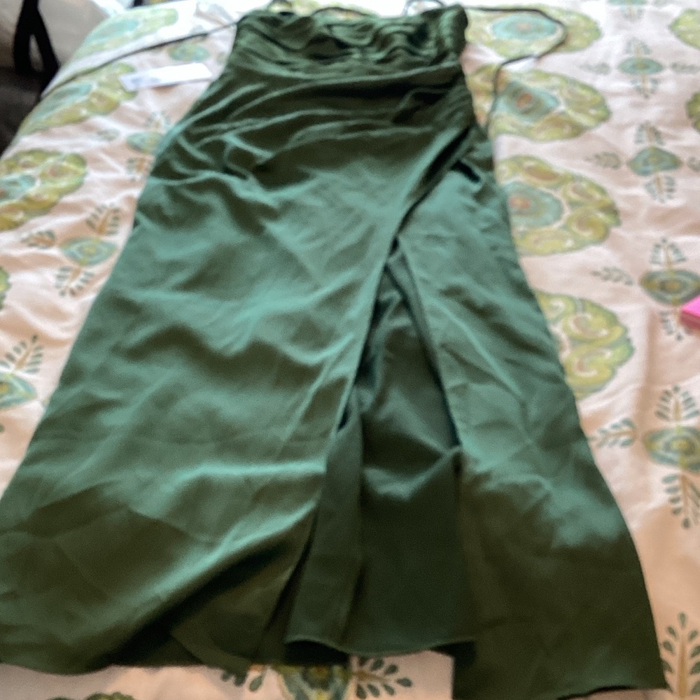 Azazie Desi Forest Green Maxi Dress M NWT - Picture 1 of 11